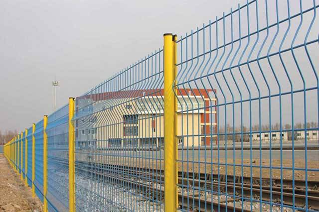 حریم فرودگاه و خطوط راه آهن